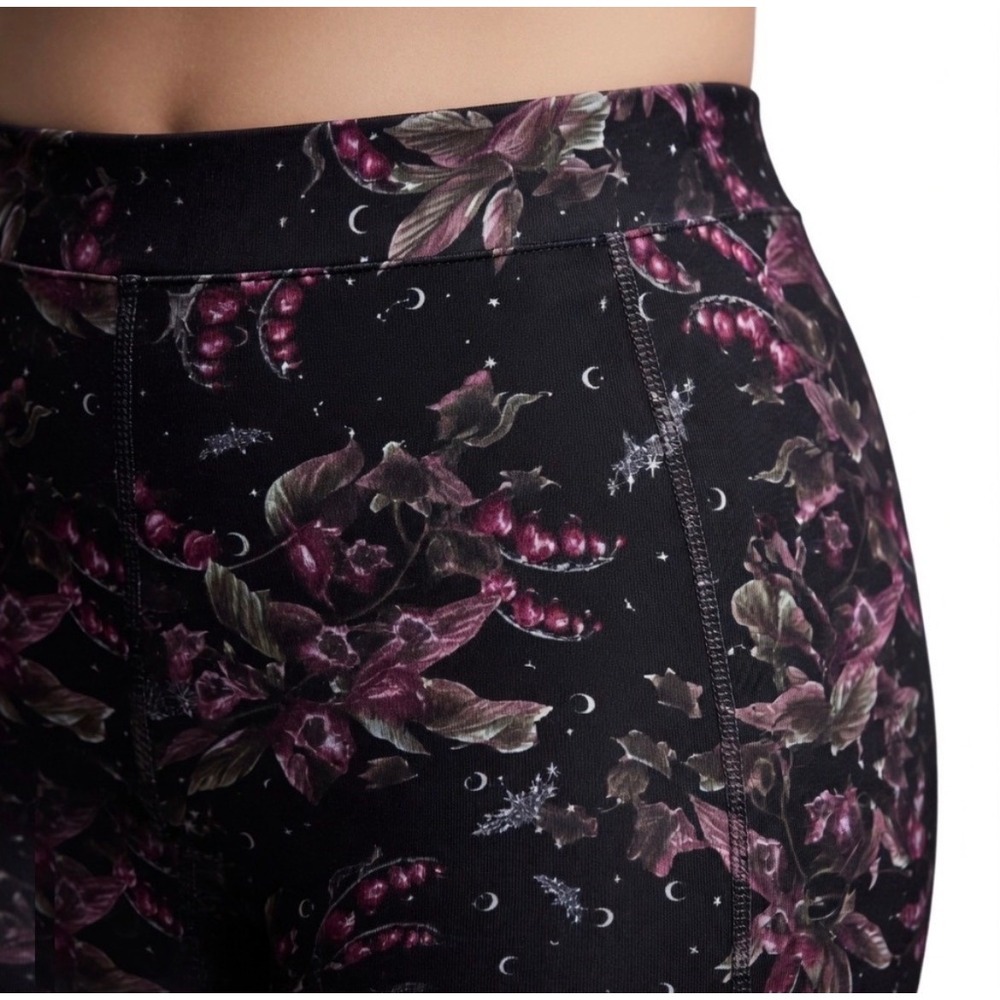 TORRID Nightfall Nightshade Floral Deep Black Leggings NWT Size 2X